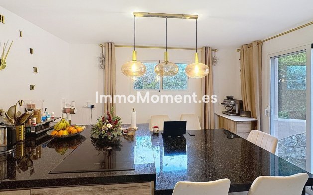 Resale - Villa - Mijas - Mijas Centro