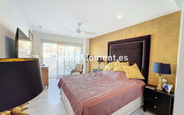 Revente - Villa - Benalmadena - Benalmadena Centro