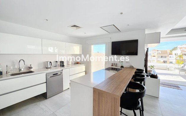 Revente - Villa - Benalmadena - Benalmadena Centro