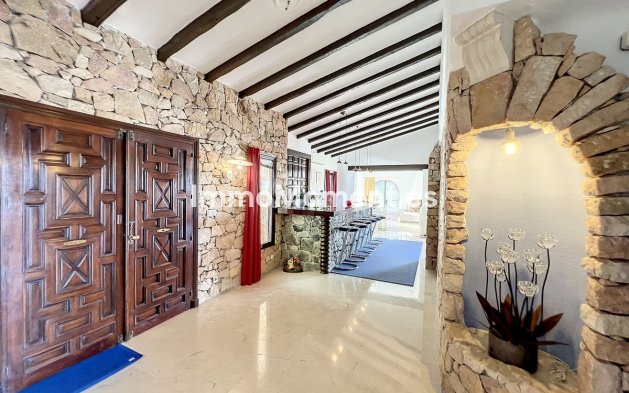 Resale - Villa - Mijas - Mijas Centro