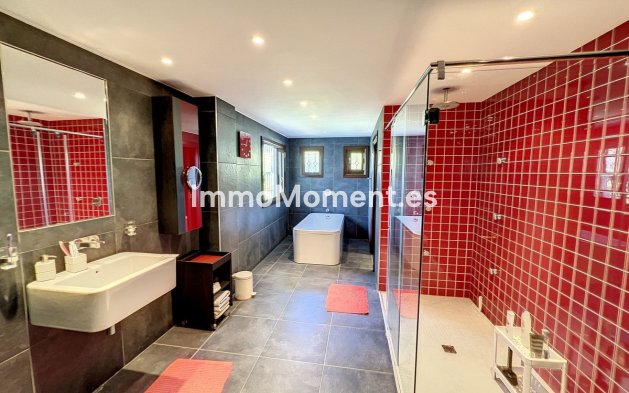 Resale - Villa - Mijas - Mijas Centro