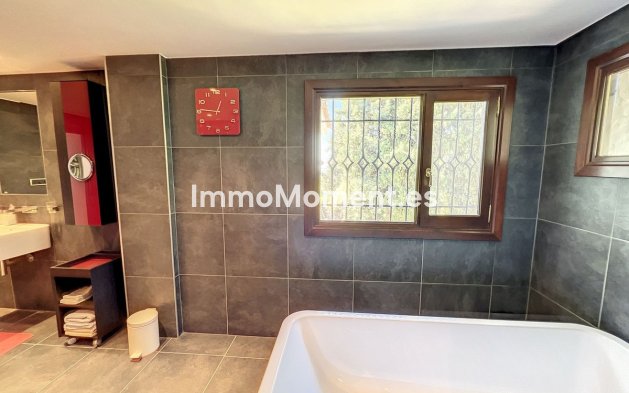 Resale - Villa - Mijas - Mijas Centro