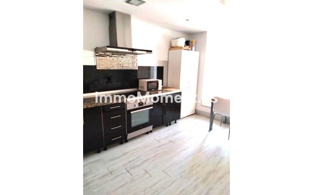 Wiederverkauf - Villa - Marbella - Puerto Banús