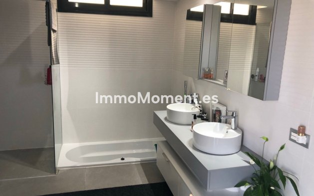 Bestaande woning - Villa - Mijas - La Cala Golf