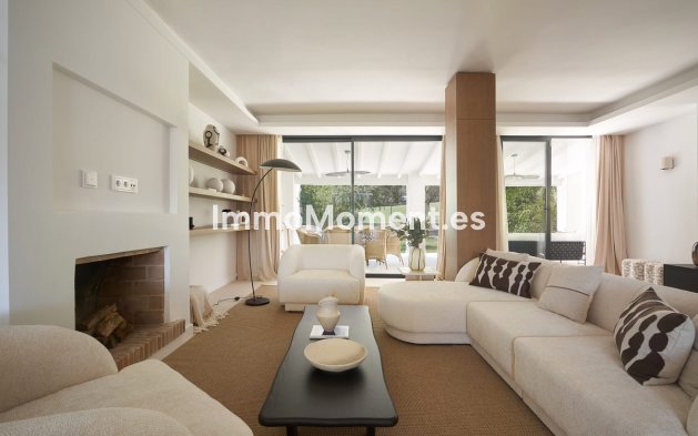 Bestaande woning - Geschakelde woning - Marbella - Nueva Andalucía