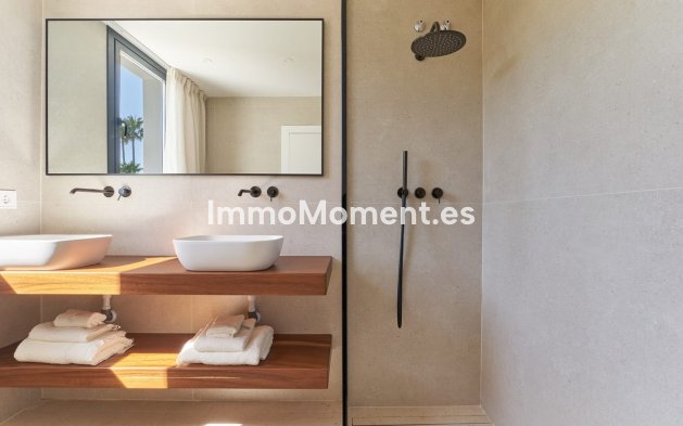 Bestaande woning - Geschakelde woning - Marbella - Nueva Andalucía