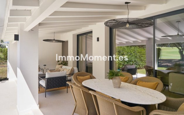 Bestaande woning - Geschakelde woning - Marbella - Nueva Andalucía