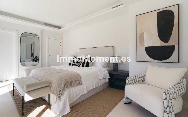 Bestaande woning - Geschakelde woning - Marbella - Nueva Andalucía