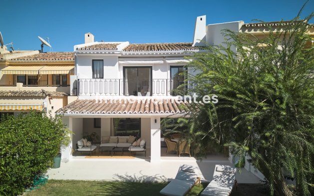Bestaande woning - Geschakelde woning - Marbella - Nueva Andalucía