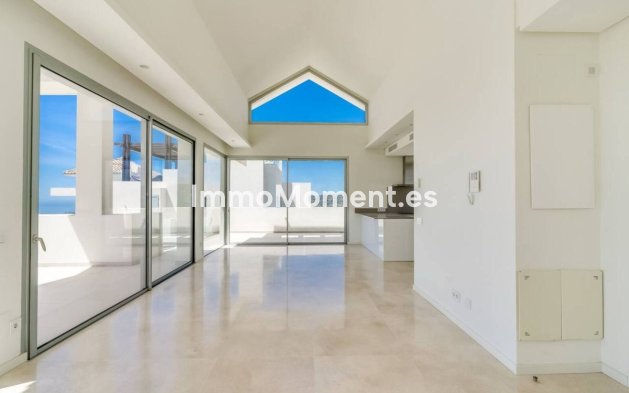 Resale - Apartment - Benahavís - Benahavís Centro