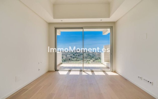 Resale - Apartment - Benahavís - Benahavís Centro