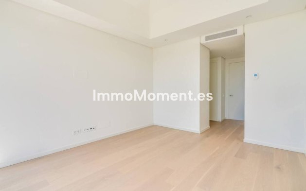 Resale - Apartment - Benahavís - Benahavís Centro