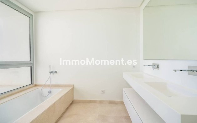 Resale - Apartment - Benahavís - Benahavís Centro