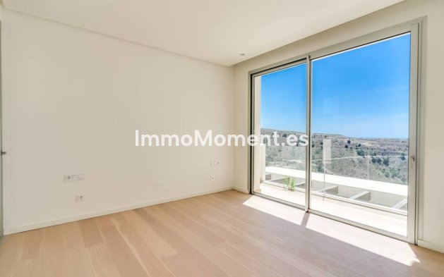 Resale - Apartment - Benahavís - Benahavís Centro