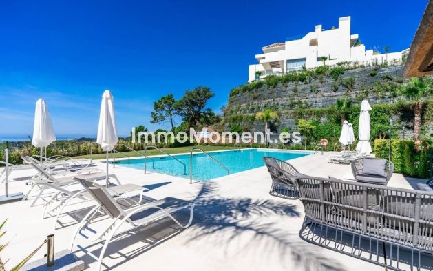 Resale - Apartment - Benahavís - Benahavís Centro
