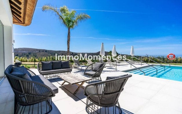 Resale - Apartment - Benahavís - Benahavís Centro