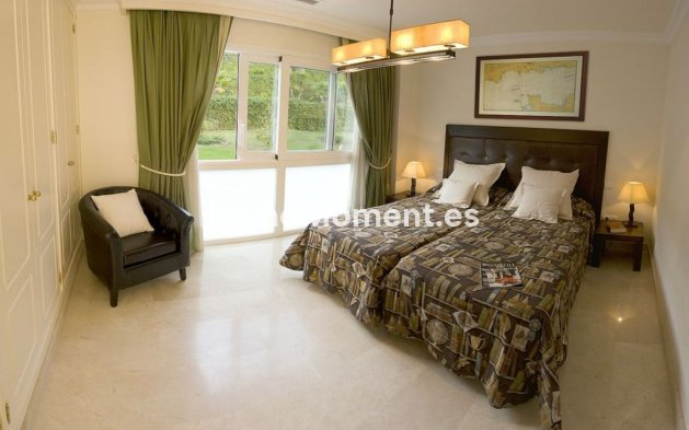 Wiederverkauf - Wohnung - Marbella - Nueva Andalucía