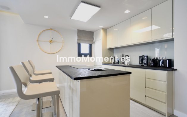 Wiederverkauf - Wohnung - Marbella - Puerto Banús