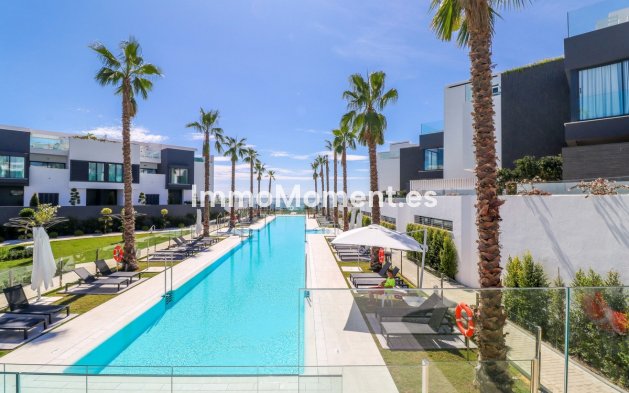 Wiederverkauf - Reihenhaus - Estepona  - Estepona Centro