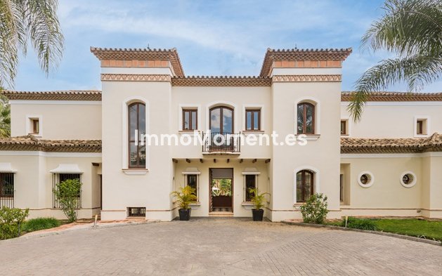 Wiederverkauf - Villa - Marbella - Nueva Andalucía