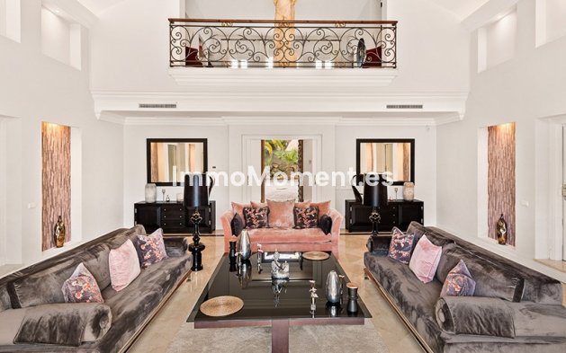 Wiederverkauf - Villa - Marbella - Nueva Andalucía