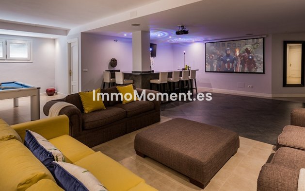 Wiederverkauf - Villa - Marbella - Nueva Andalucía