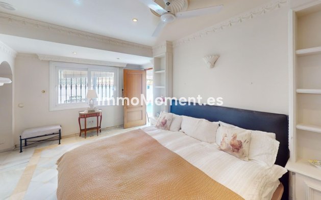 Revente - Villa - Estepona  - New Golden Mile