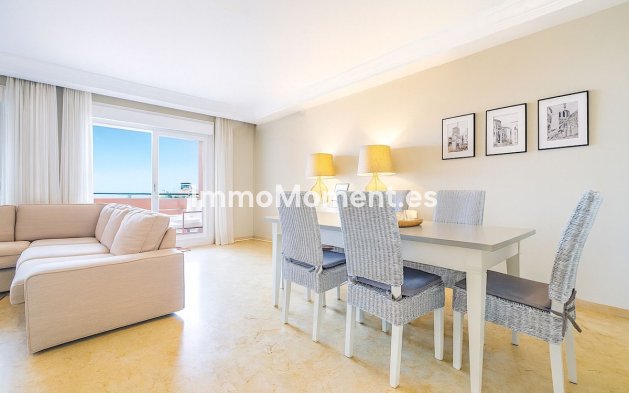 Revente - Maison mitoyenne - Estepona  - Estepona Centro