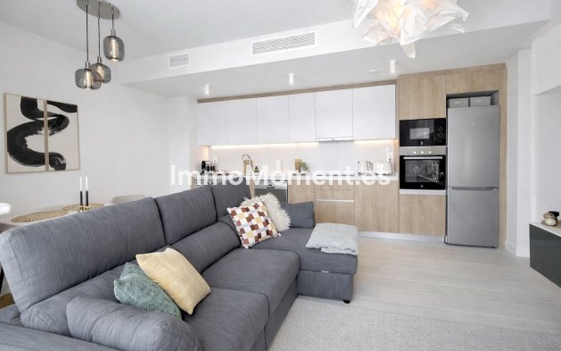 Resale - Apartment - Estepona - Estepona Centro