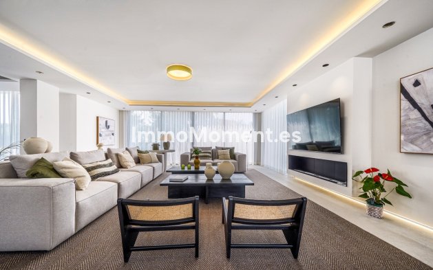 Revente - Villa - Marbella - Nueva Andalucía