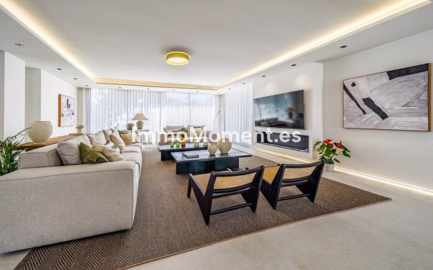 Revente - Villa - Marbella - Nueva Andalucía