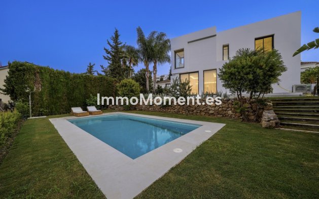 Revente - Villa - Marbella - Nueva Andalucía
