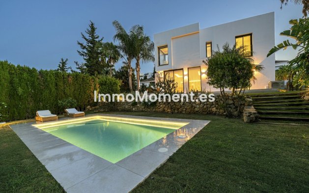 Revente - Villa - Marbella - Nueva Andalucía