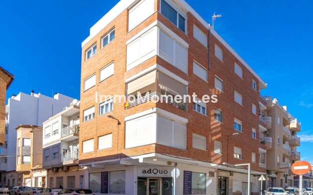 Wiederverkauf - Wohnung - Torrevieja - Torrevieja Centro