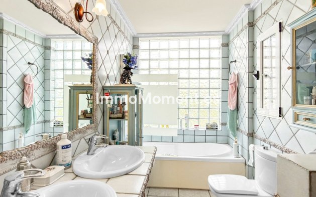 Resale - Villa - Torrevieja - Torrevieja Centro