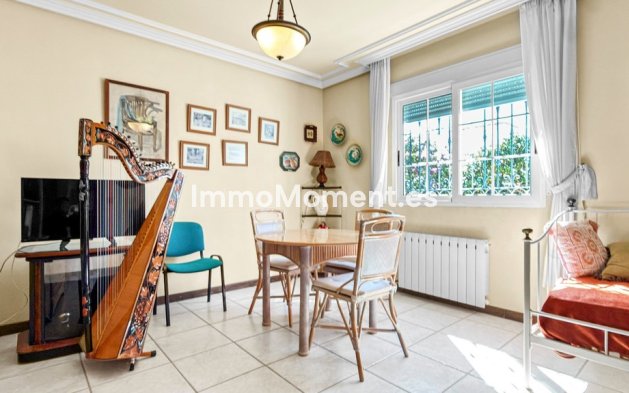 Resale - Villa - Torrevieja - Torrevieja Centro