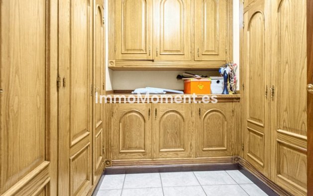 Resale - Villa - Torrevieja - Torrevieja Centro