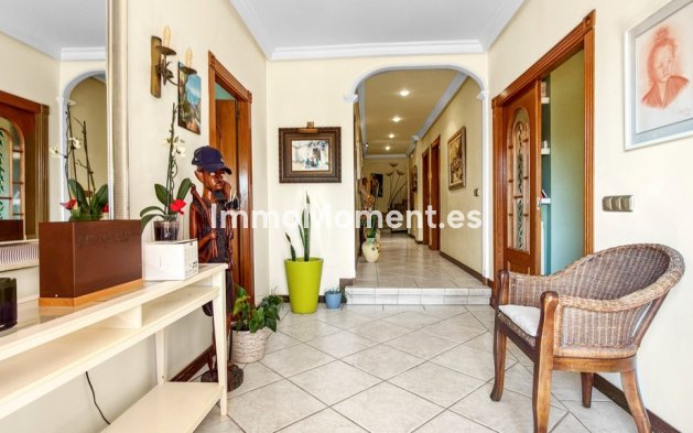 Resale - Villa - Torrevieja - Torrevieja Centro