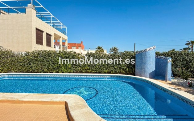Resale - Villa - Torrevieja - Torrevieja Centro