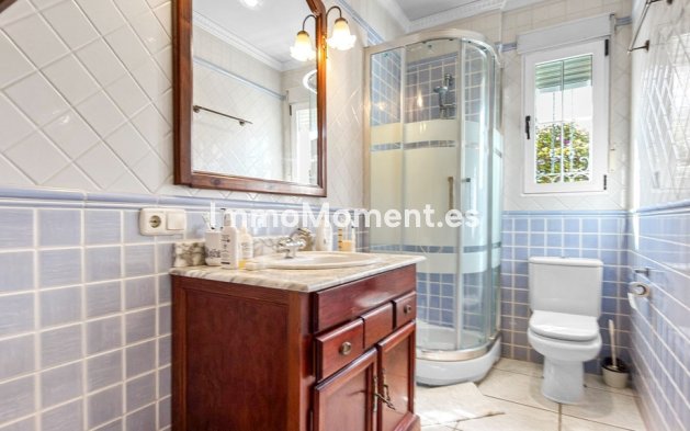 Resale - Villa - Torrevieja - Torrevieja Centro