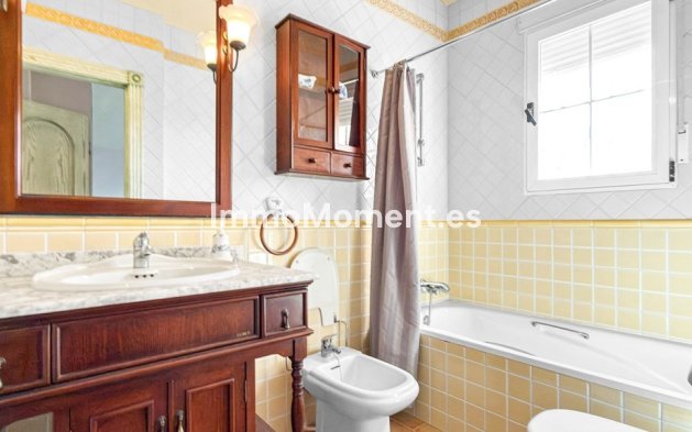 Resale - Villa - Torrevieja - Torrevieja Centro