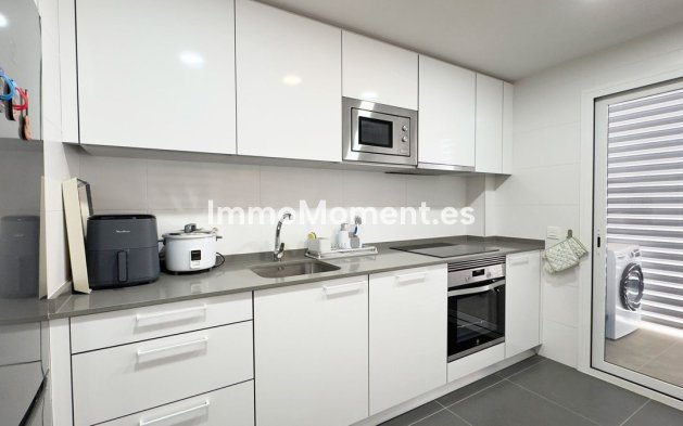 Wiederverkauf - Wohnung - Marbella - Nueva Andalucía