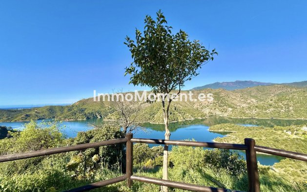 Wiederverkauf - Villa -   Inländisch - Istán