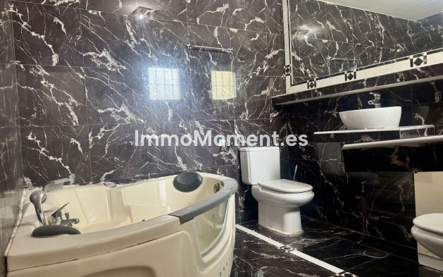 Revente - Maison mitoyenne - Marbella - Marbella Centro