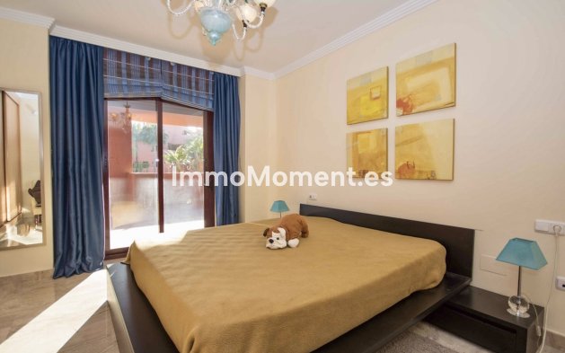 Resale - Apartment - Estepona - Estepona Centro