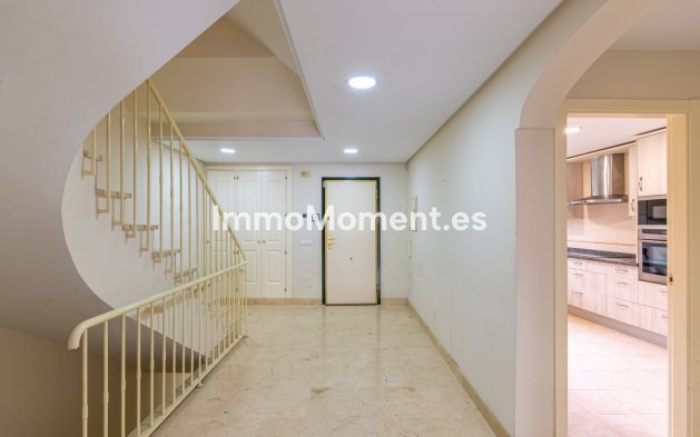 Revente - Maison mitoyenne - Estepona  - Estepona Centro