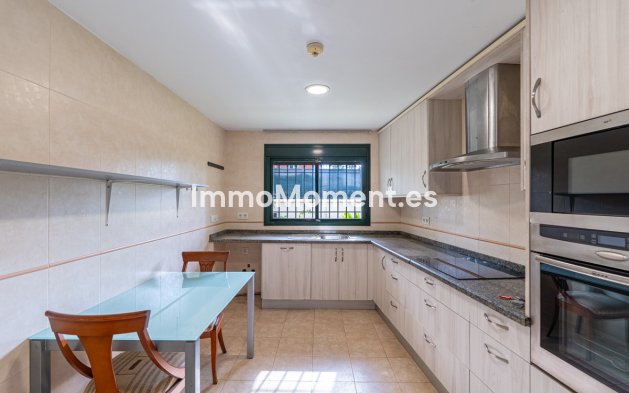 Revente - Maison mitoyenne - Estepona  - Estepona Centro