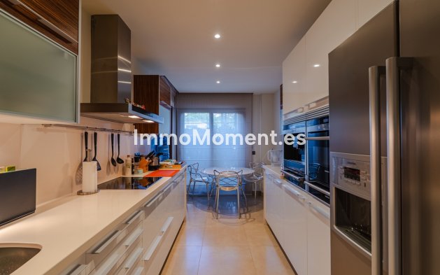 Bestaande woning - Appartement - Estepona  - Estepona Centro