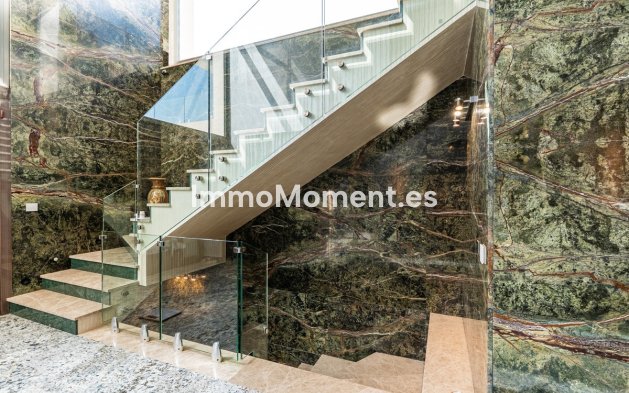 Resale - Villa - Benahavís - Benahavís Centro