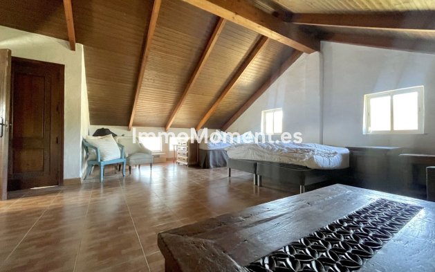 Reventa - Villa - Interior  - Istán